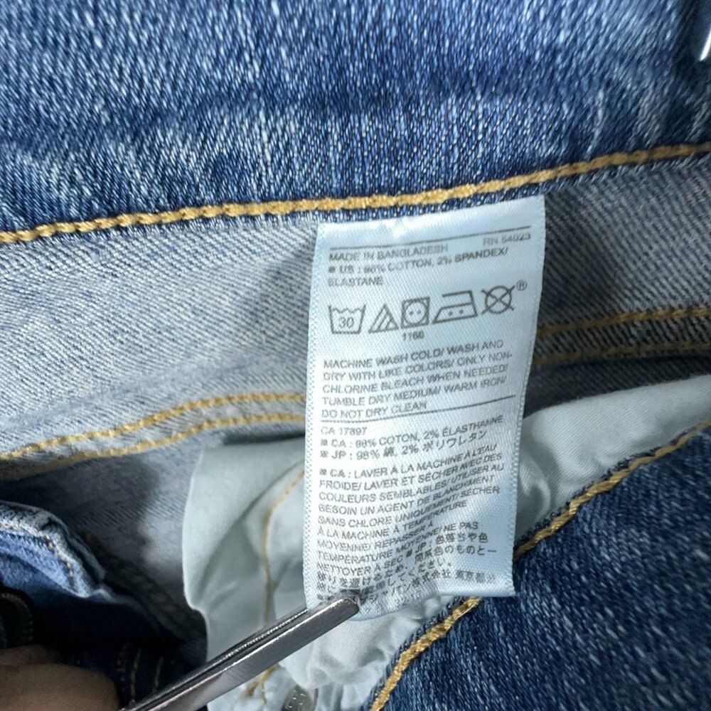 Banana Republic Girlfriend Jeans Womens Size 32W Distreesed Mid Rise Blue - Picture 6 of 11